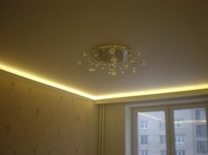 Простейшая подсветка потолка