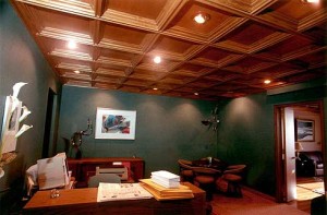 Потолок в дачном домике: варианты, материалы, преимущества