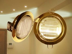 Современные лампы для натяжного потолка — варианты освещения