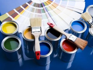 Чем лучше красить потолок — обзор лакокрасочных материалов