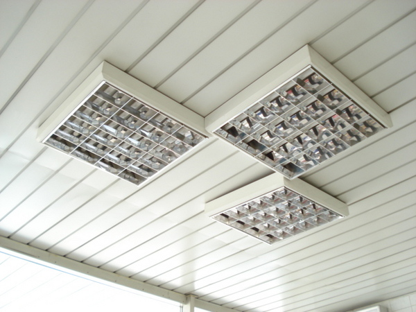 Светодиодные потолочные накладные светильники — виды, особенности, правила установки