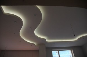 Образец потолка с подсветкой