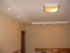 Подвесной потолок из гипсокартона — как правильно провести монтаж конструкции?