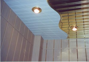 Эстетический вид потолка в ванной