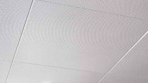 Металлический подвесной потолок армстронг — технические и функциональные особенности системы